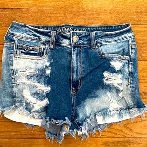Ae Ripped high waist shorts